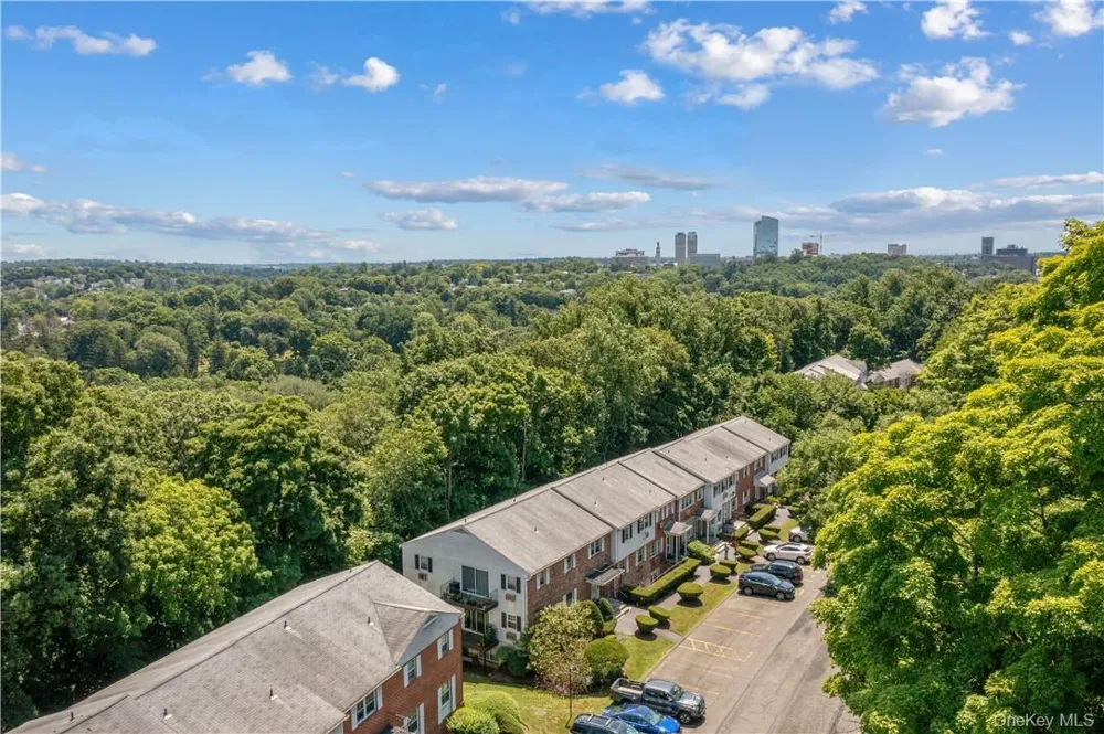 315 Woodland Hills Road White Plains, NY 10603
