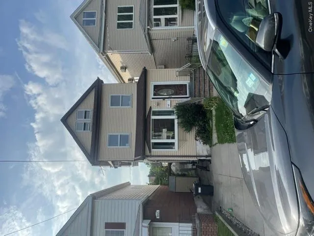 88-27 Aubery Ave. Glendale, NY 11385