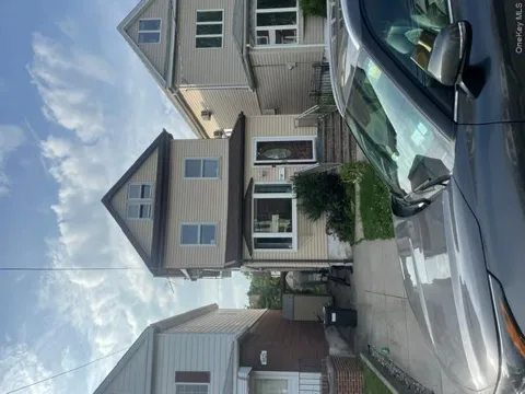 88-27 Aubery Ave.