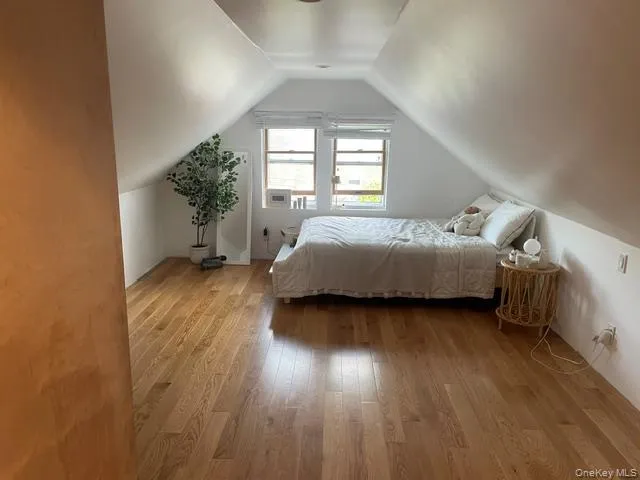 88-27 Aubery Ave. Glendale, NY 11385