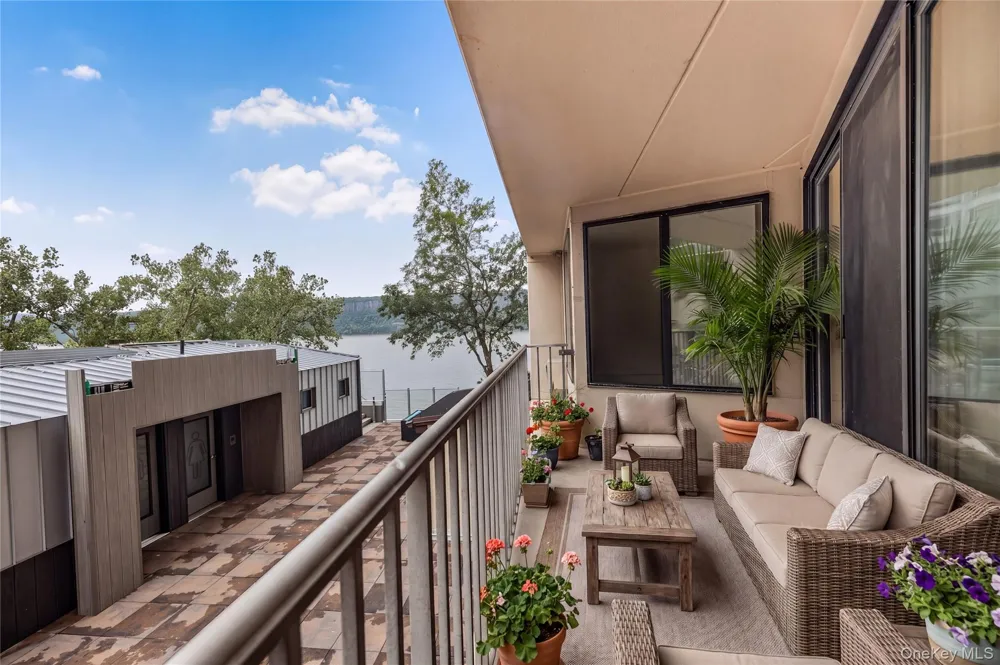 1155 Warburton Avenue #2S Yonkers, NY 10701