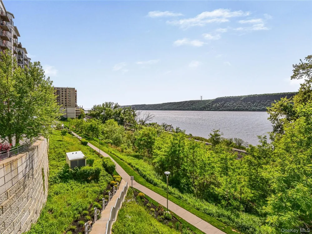 1155 Warburton Avenue #2S Yonkers, NY 10701