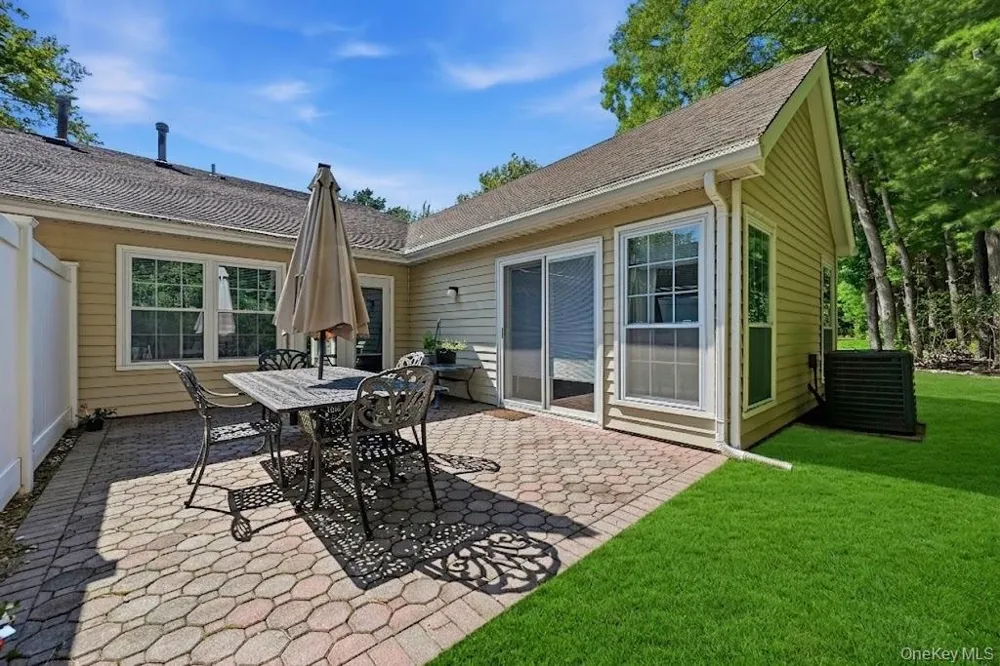 15 Glen Drive Ridge, NY 11961