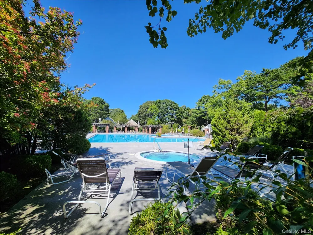 15 Glen Drive Ridge, NY 11961