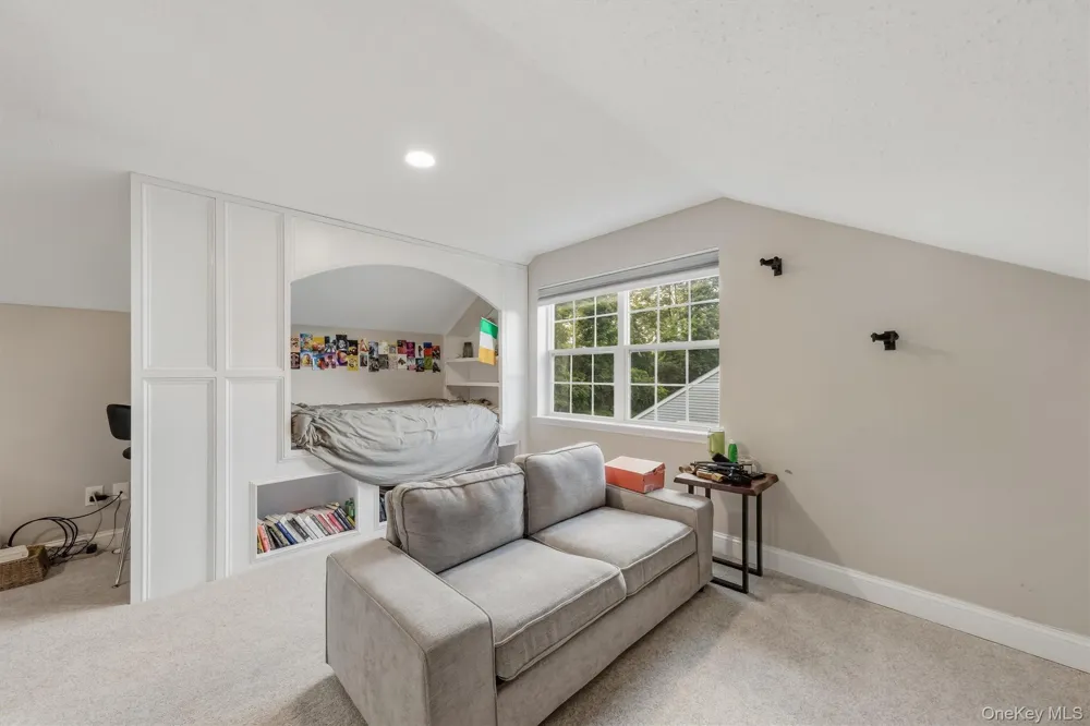 10 Evergreen Way Pawling, NY 12564
