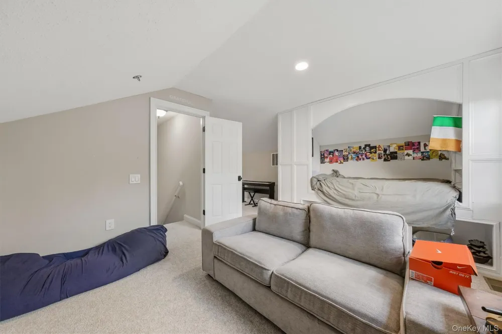 10 Evergreen Way Pawling, NY 12564