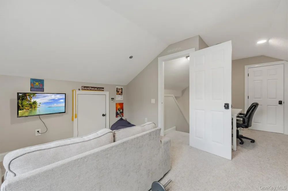 10 Evergreen Way Pawling, NY 12564
