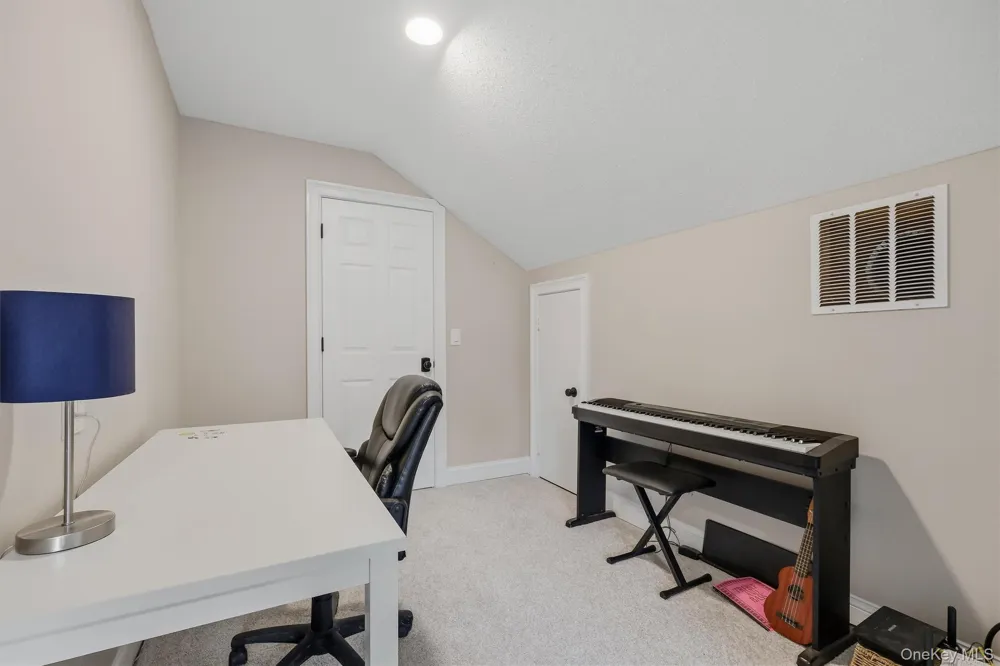 10 Evergreen Way Pawling, NY 12564