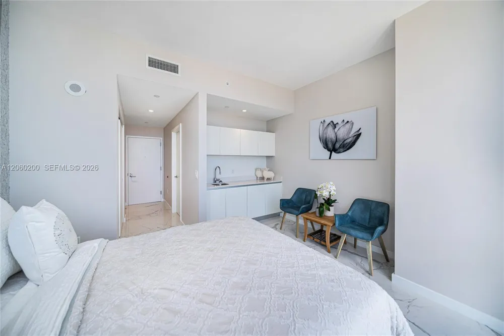 851 NE 1st Ave #2911 Miami, FL 33132