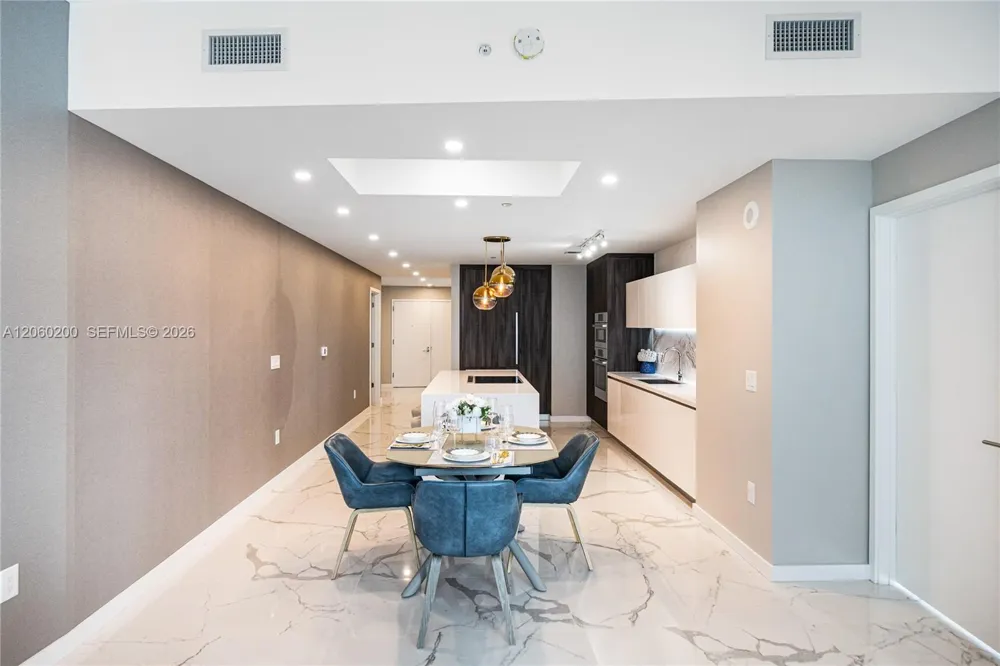 851 NE 1st Ave #2911 Miami, FL 33132