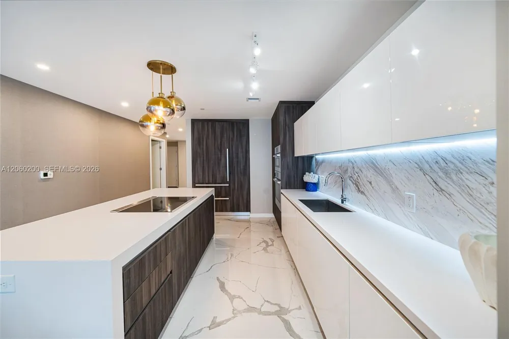 851 NE 1st Ave #2911 Miami, FL 33132