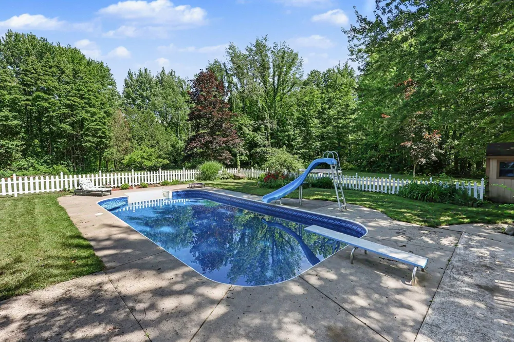 65505 Michigan 43 Bangor, MI 49013