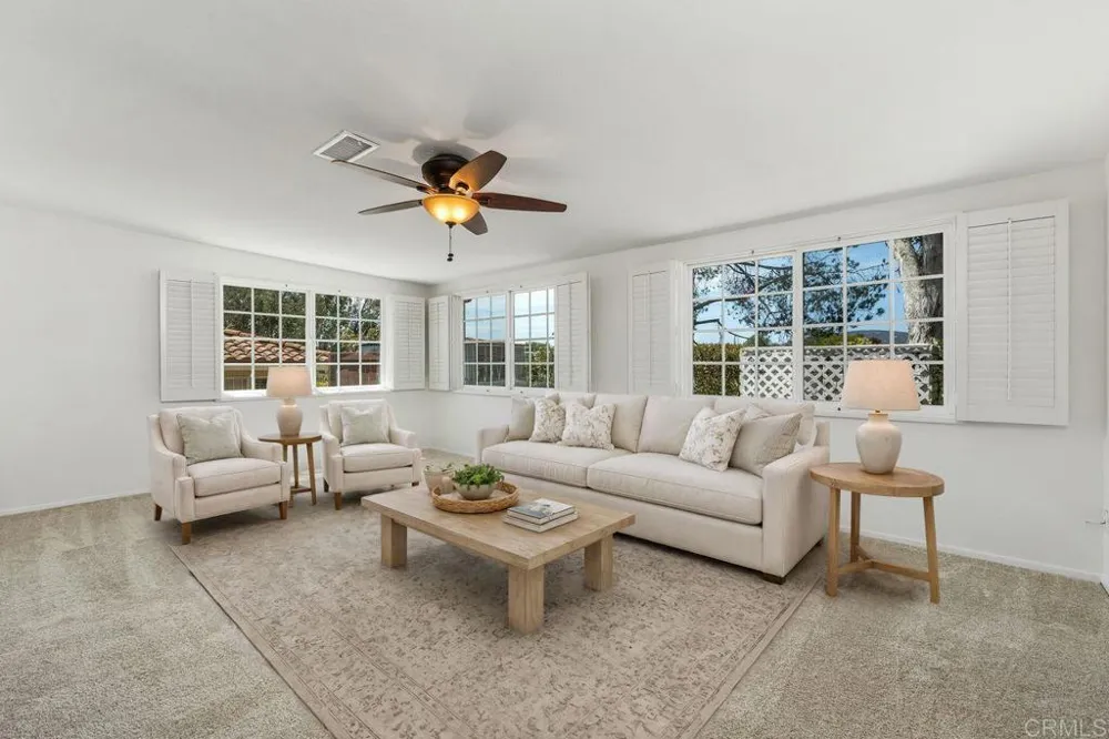 12515 Camino Vuelo San Diego, CA 92128