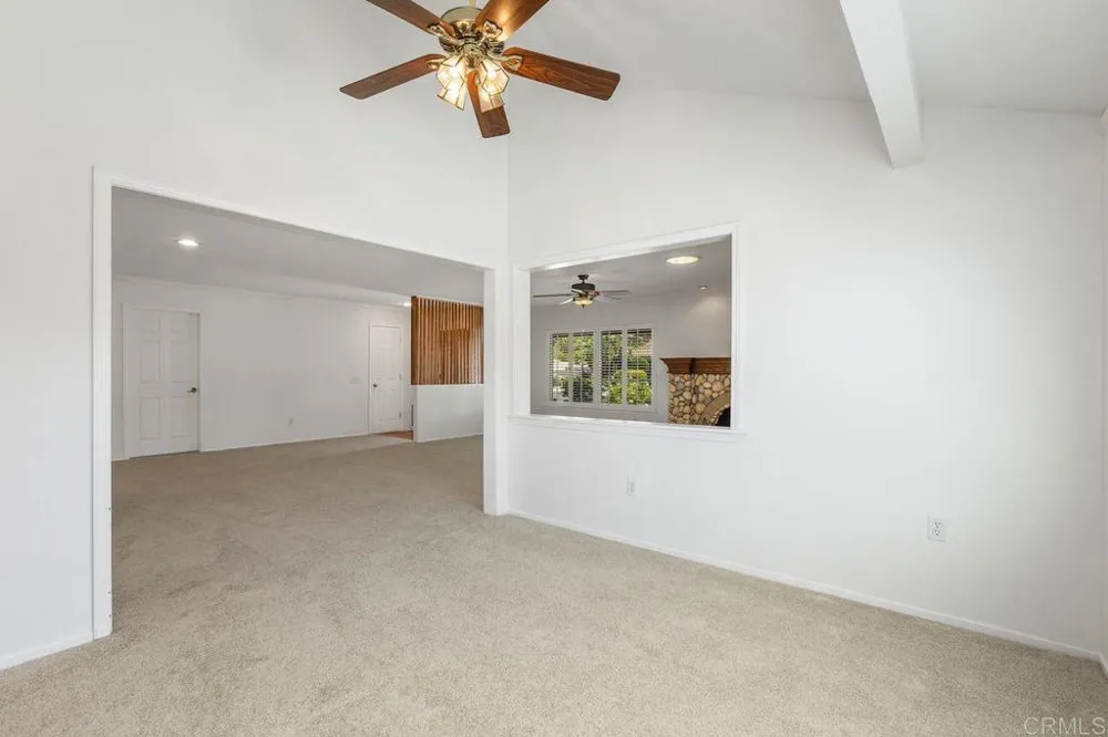 12515 Camino Vuelo San Diego, CA 92128