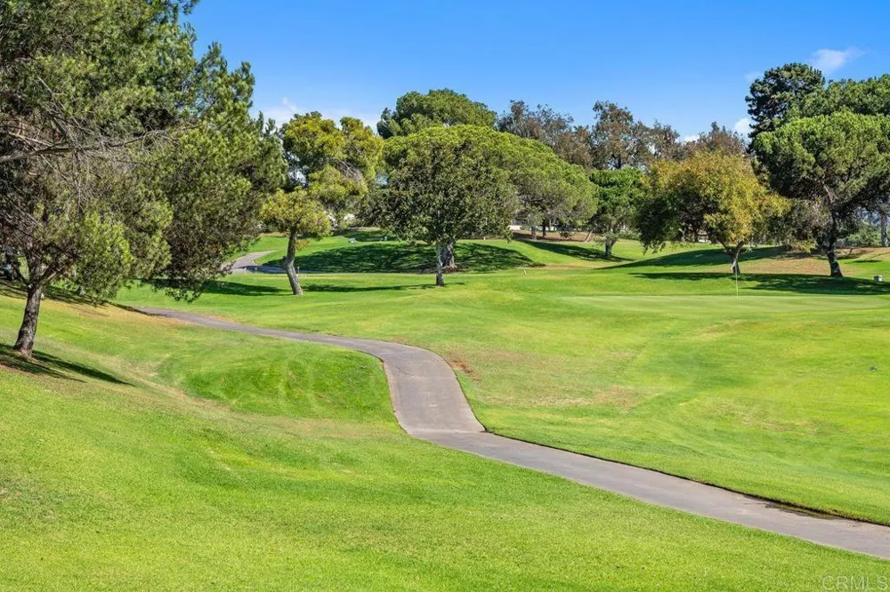 12515 Camino Vuelo San Diego, CA 92128