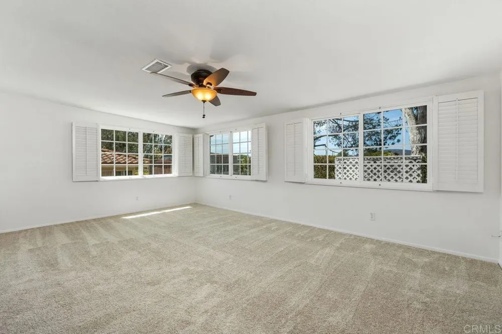 12515 Camino Vuelo San Diego, CA 92128