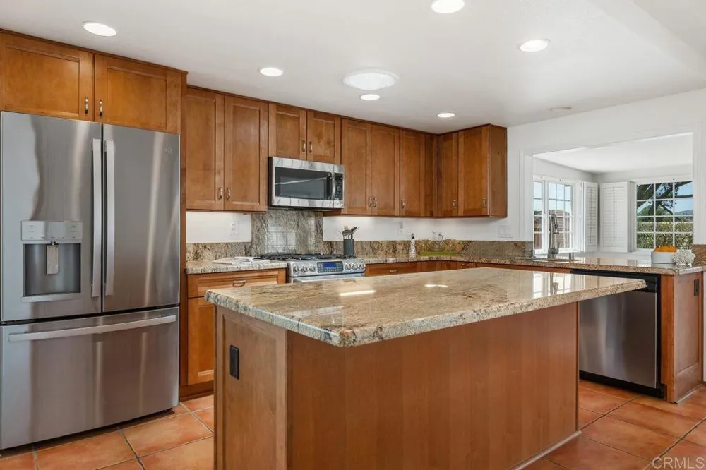 12515 Camino Vuelo San Diego, CA 92128