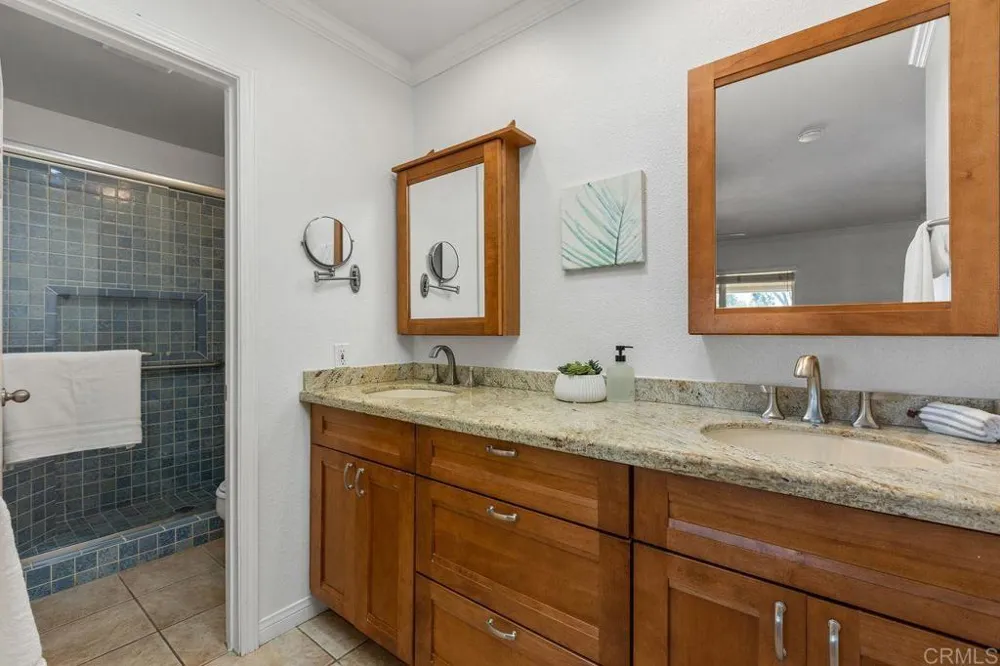 12515 Camino Vuelo San Diego, CA 92128