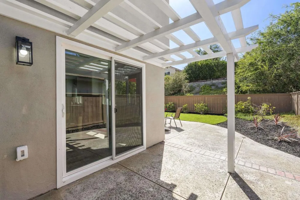 1867 Teakwood Way Vista, CA 92081