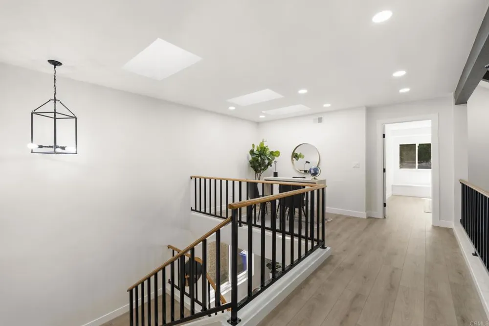1867 Teakwood Way Vista, CA 92081