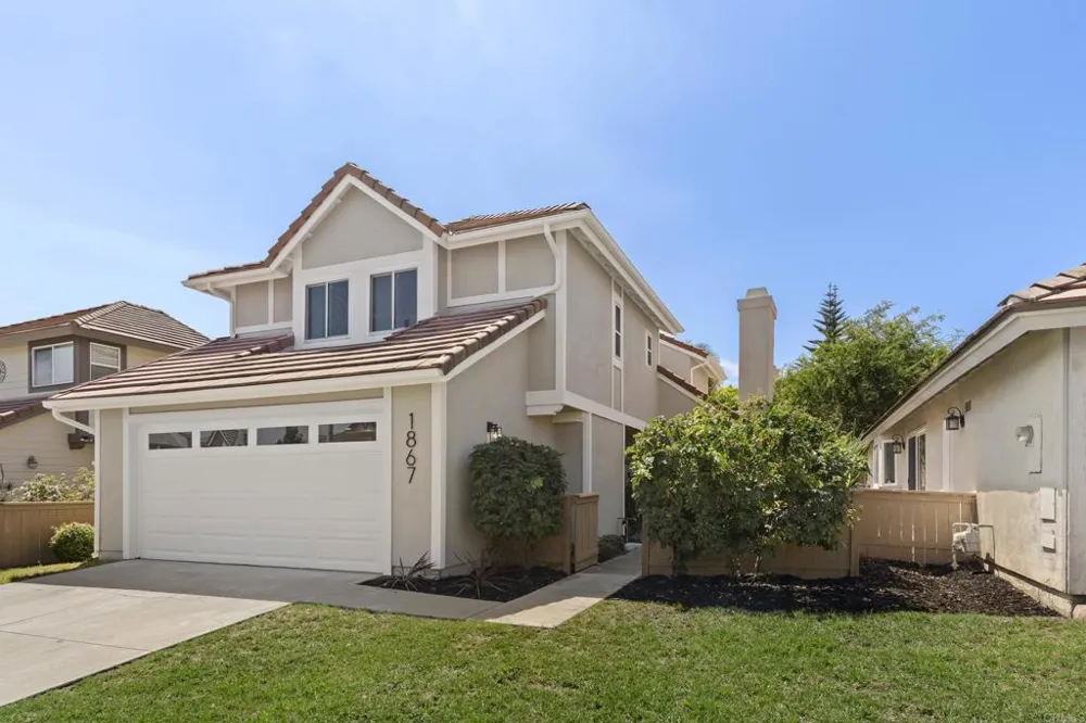 1867 Teakwood Way Vista, CA 92081