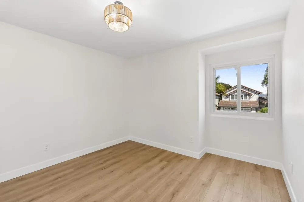 1867 Teakwood Way Vista, CA 92081