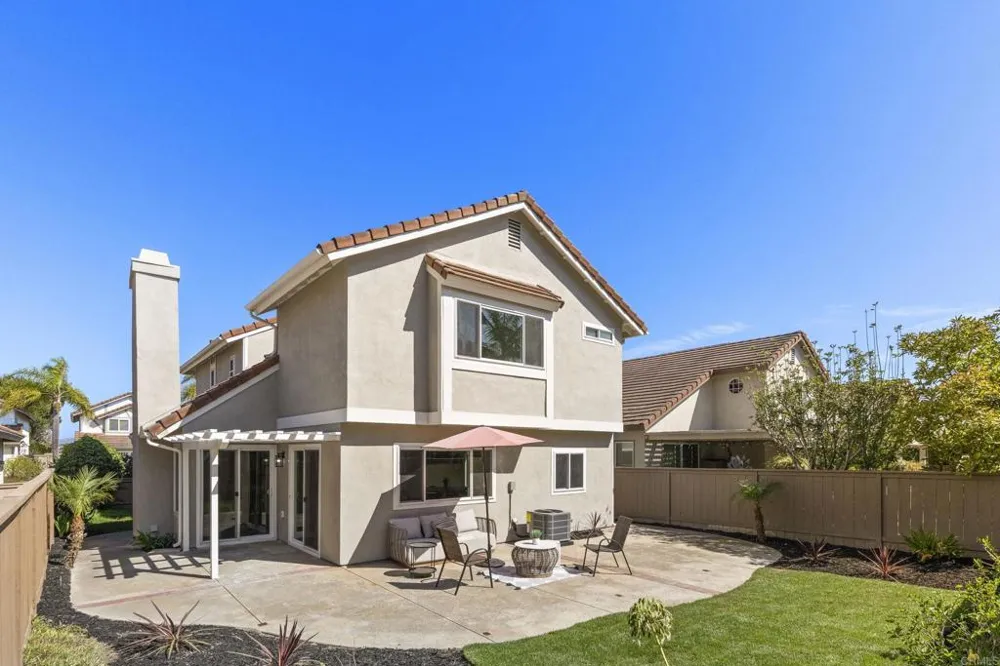 1867 Teakwood Way Vista, CA 92081