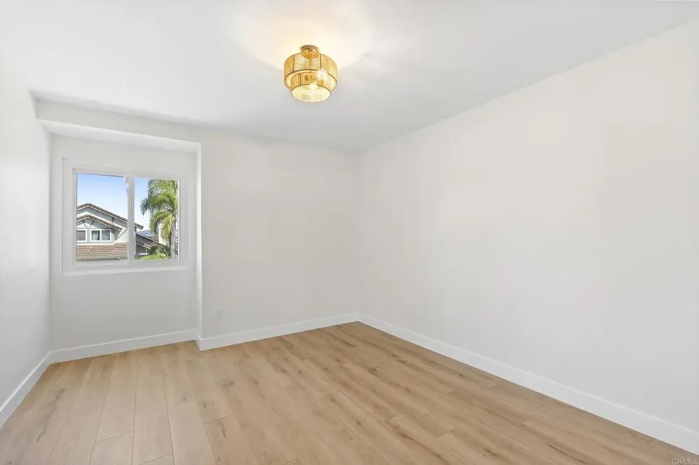 1867 Teakwood Way Vista, CA 92081