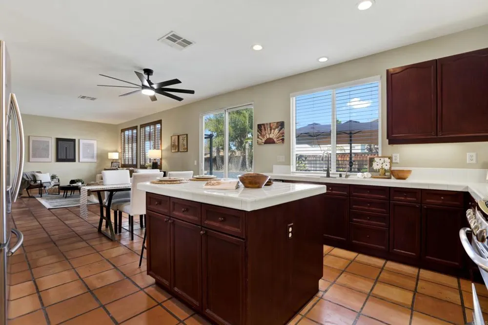 40865 Robards Way Murrieta, CA 92562