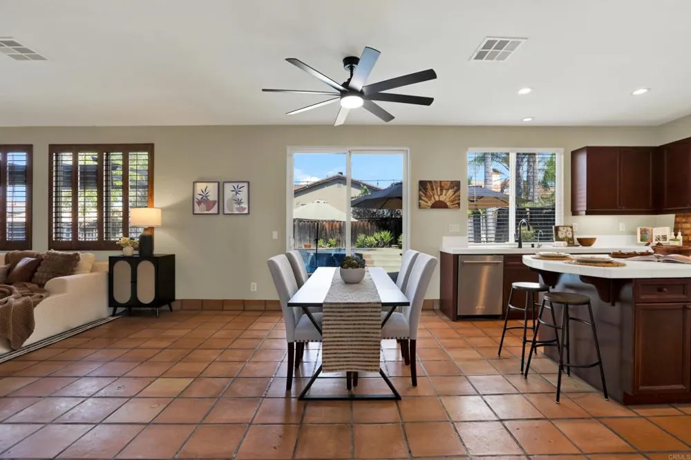 40865 Robards Way Murrieta, CA 92562