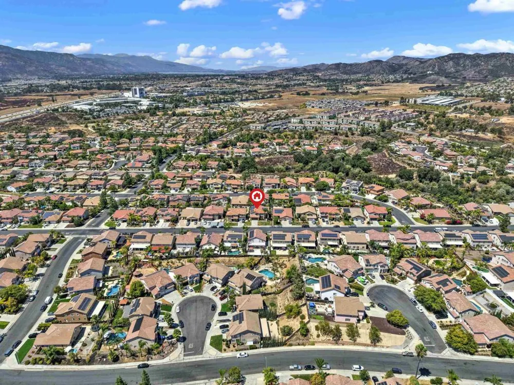 40865 Robards Way Murrieta, CA 92562