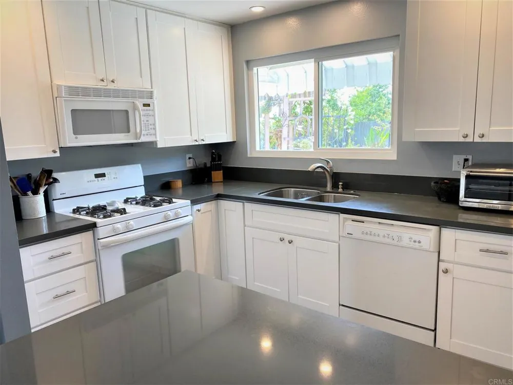 1421 Temple Heights Drive Oceanside, CA 92056