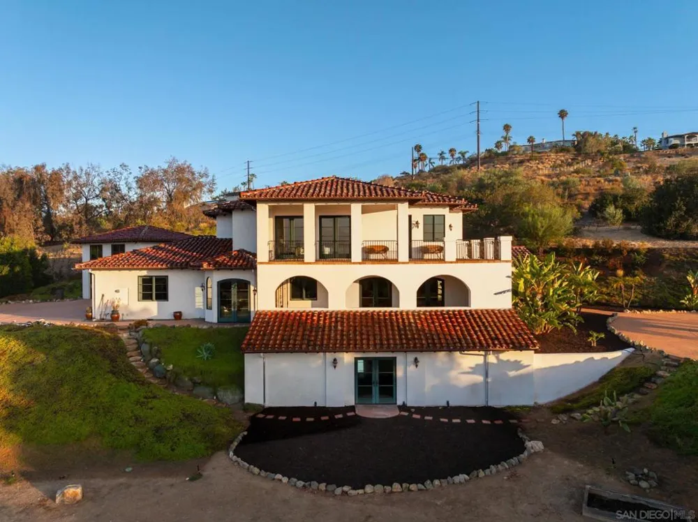 17488 La Brisa Rancho Santa Fe, CA 92067