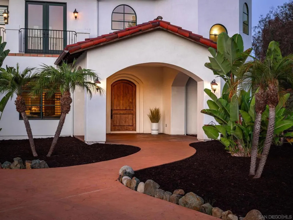 17488 La Brisa Rancho Santa Fe, CA 92067