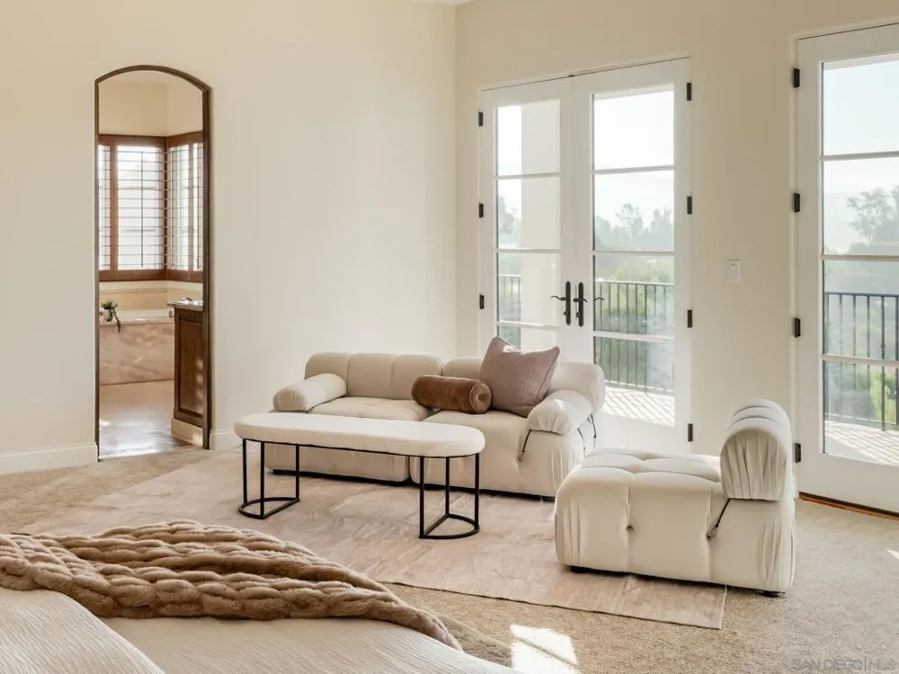 17488 La Brisa Rancho Santa Fe, CA 92067