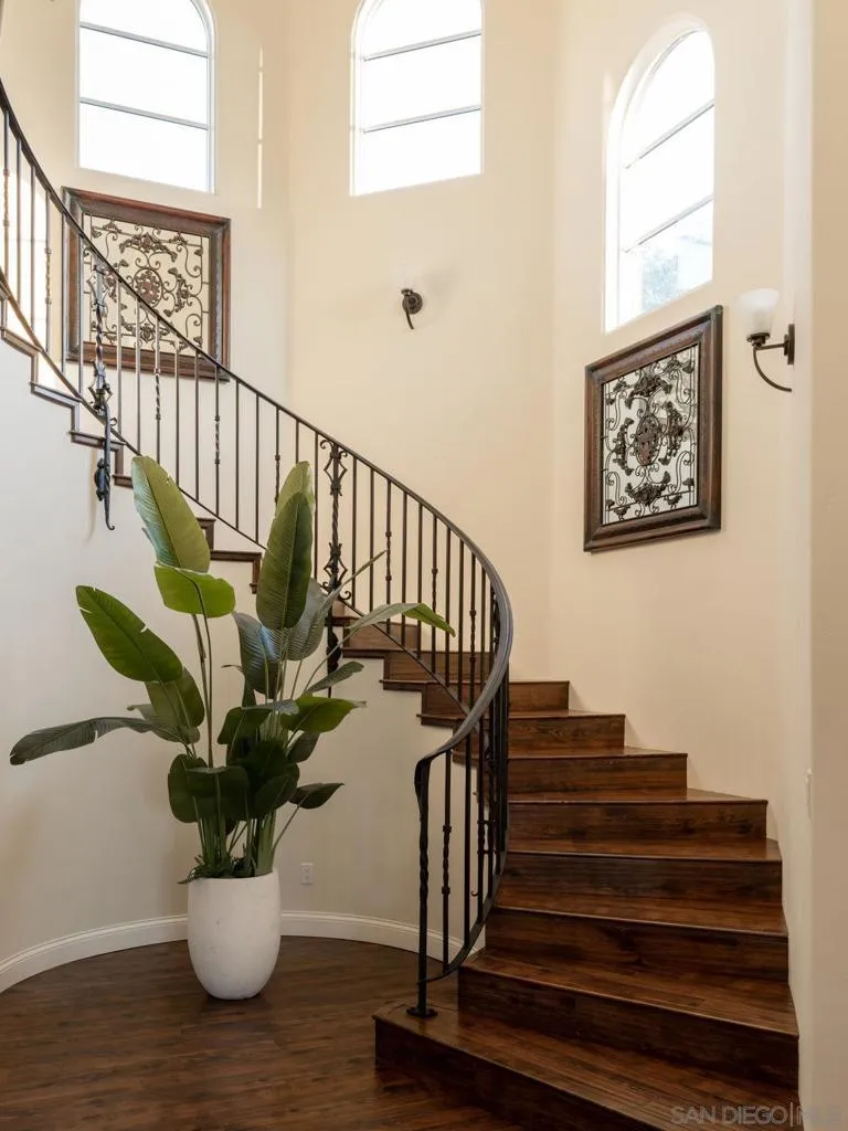 17488 La Brisa Rancho Santa Fe, CA 92067