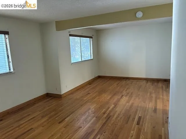 8781 Mountain Blvd #5 Oakland, CA 94605