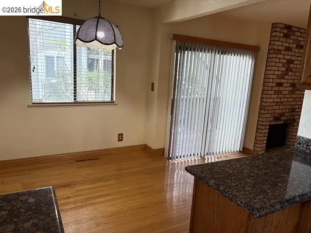 8781 Mountain Blvd #5 Oakland, CA 94605