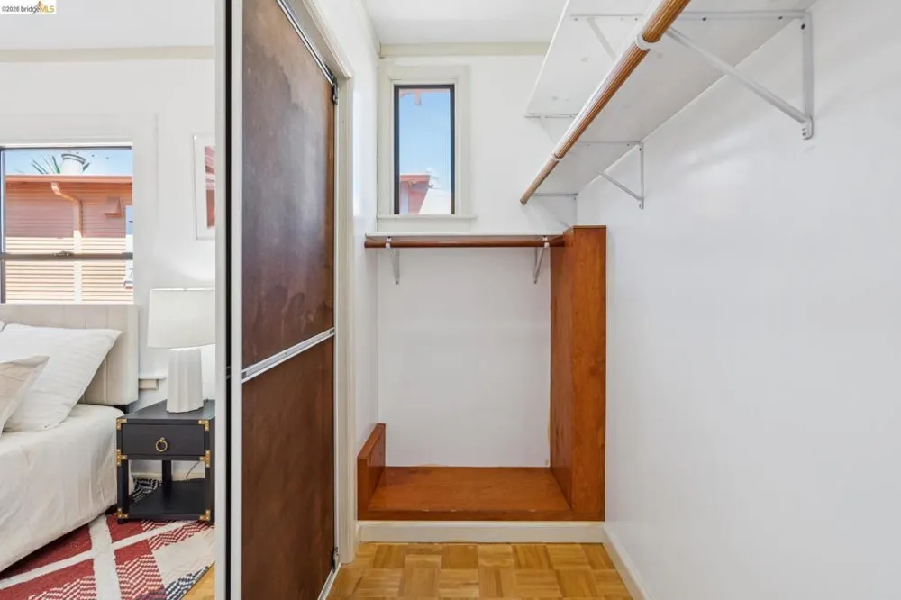 2328 Bartlett St Oakland, CA 94601