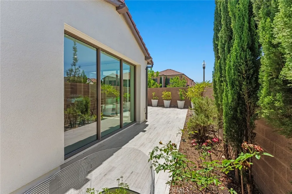 115 Della Irvine, CA 92602