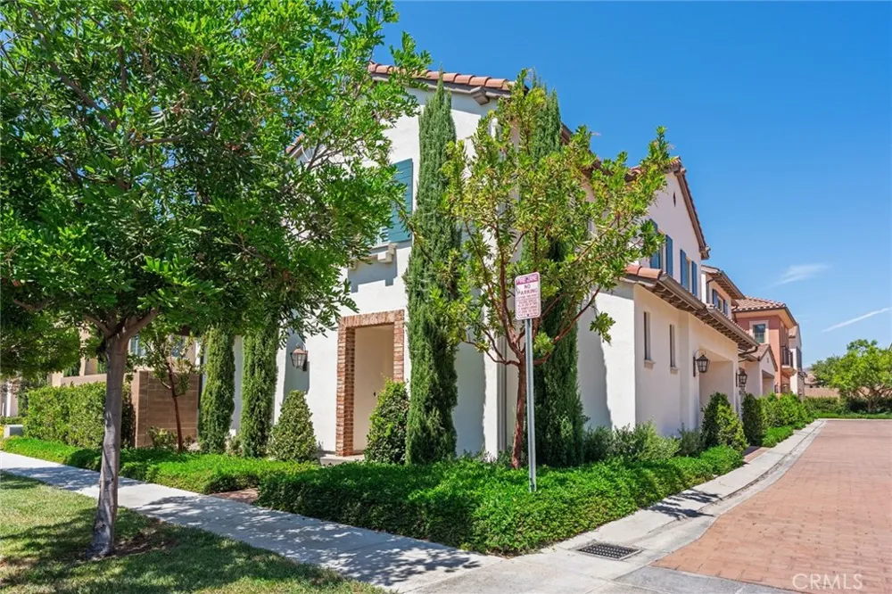 115 Della Irvine, CA 92602