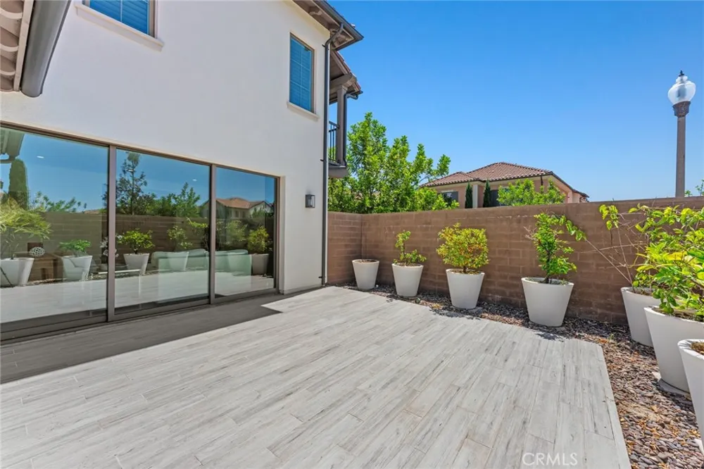 115 Della Irvine, CA 92602