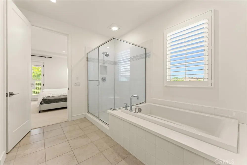 115 Della Irvine, CA 92602