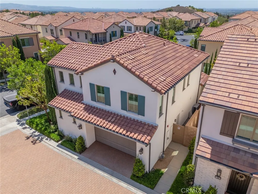 115 Della Irvine, CA 92602