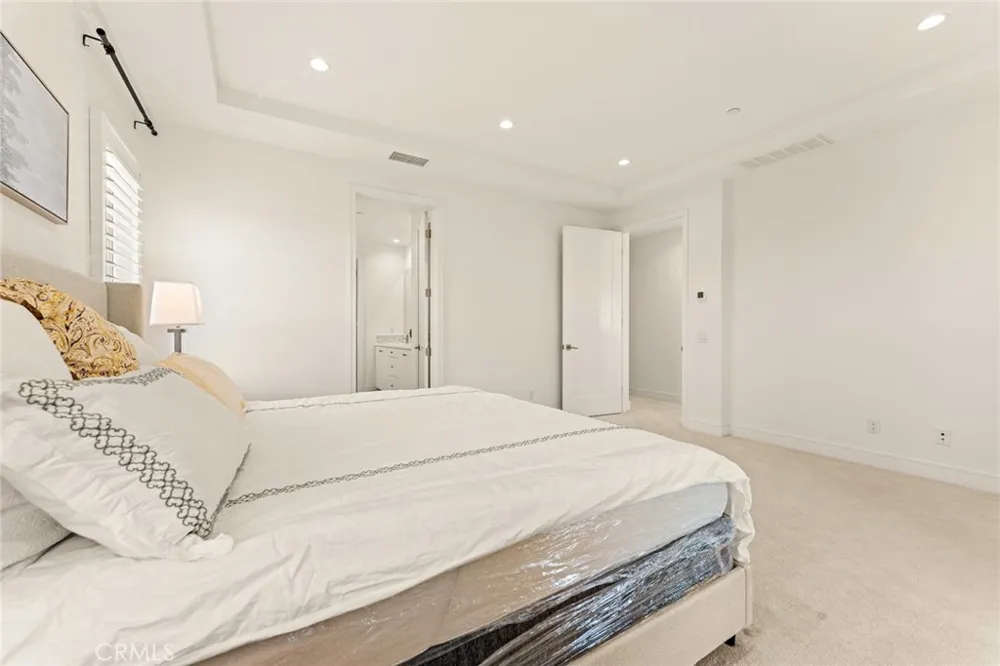 115 Della Irvine, CA 92602