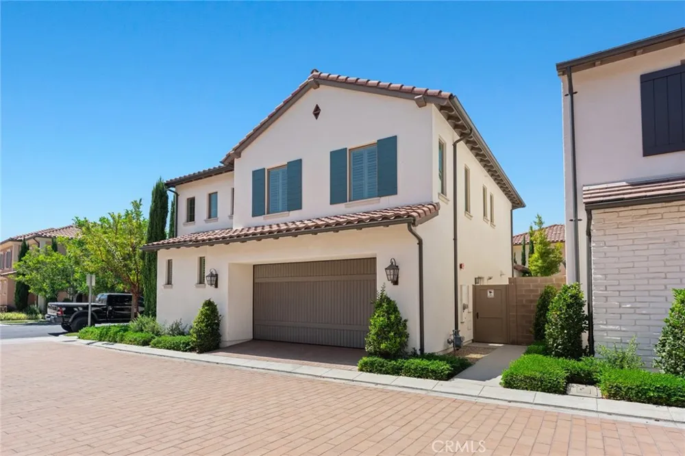 115 Della Irvine, CA 92602
