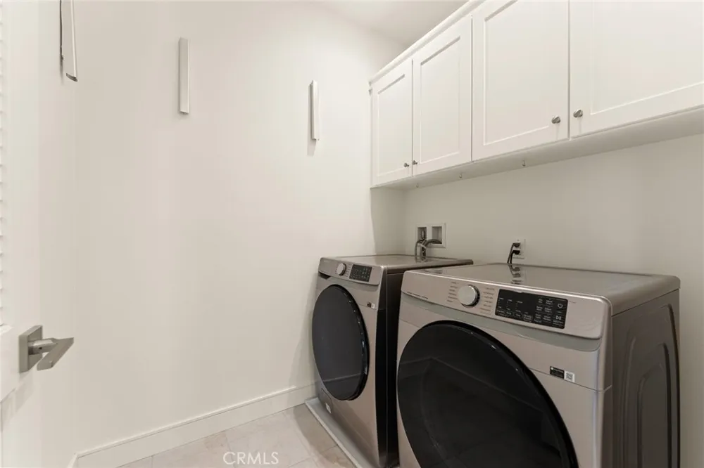 115 Della Irvine, CA 92602