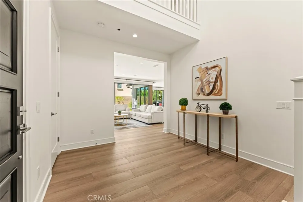 115 Della Irvine, CA 92602