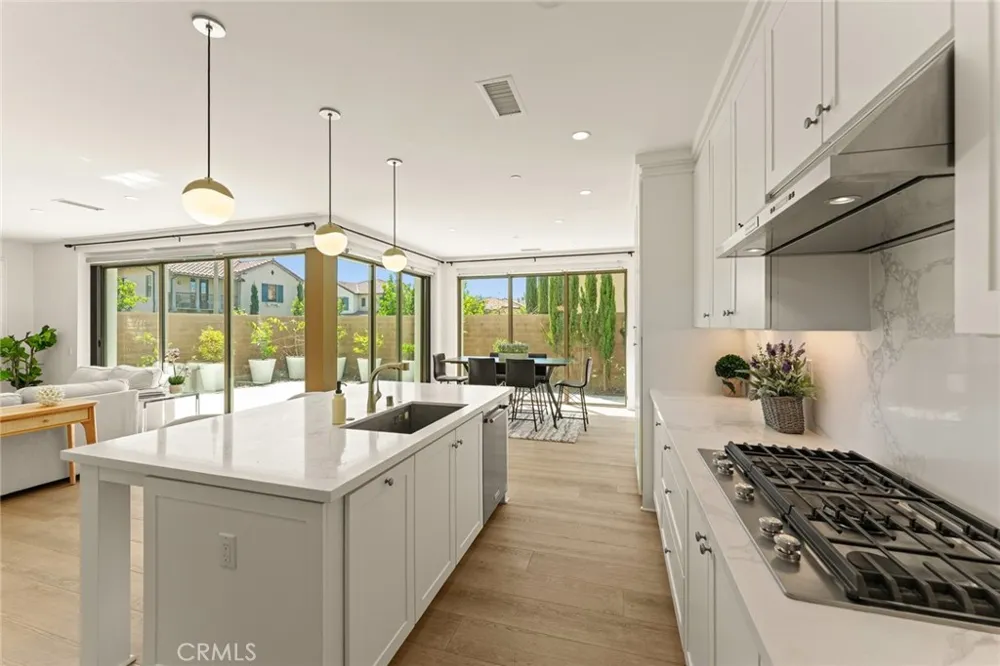 115 Della Irvine, CA 92602