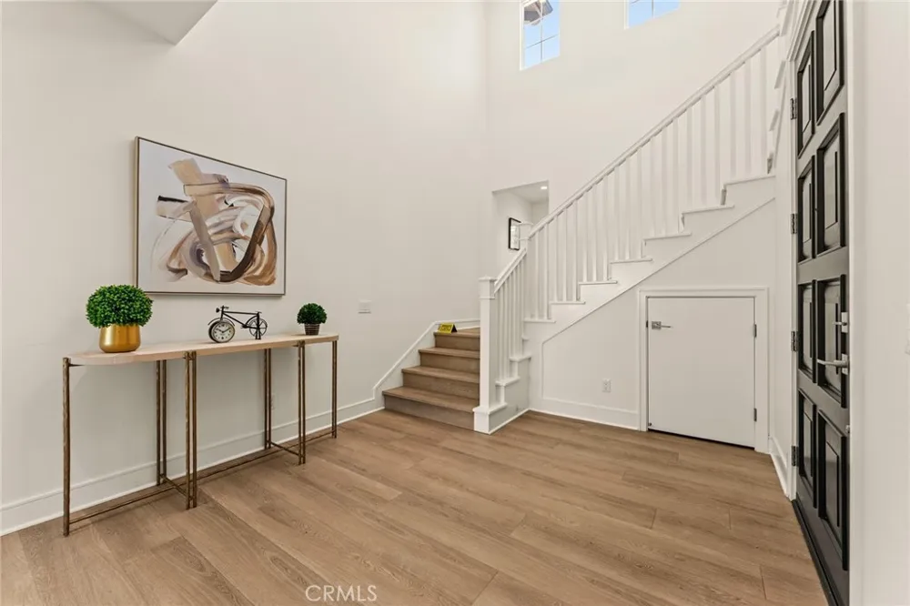 115 Della Irvine, CA 92602